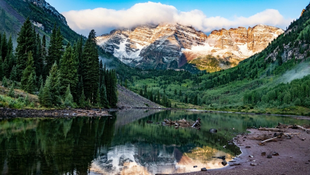 beautiful colorado lakeside